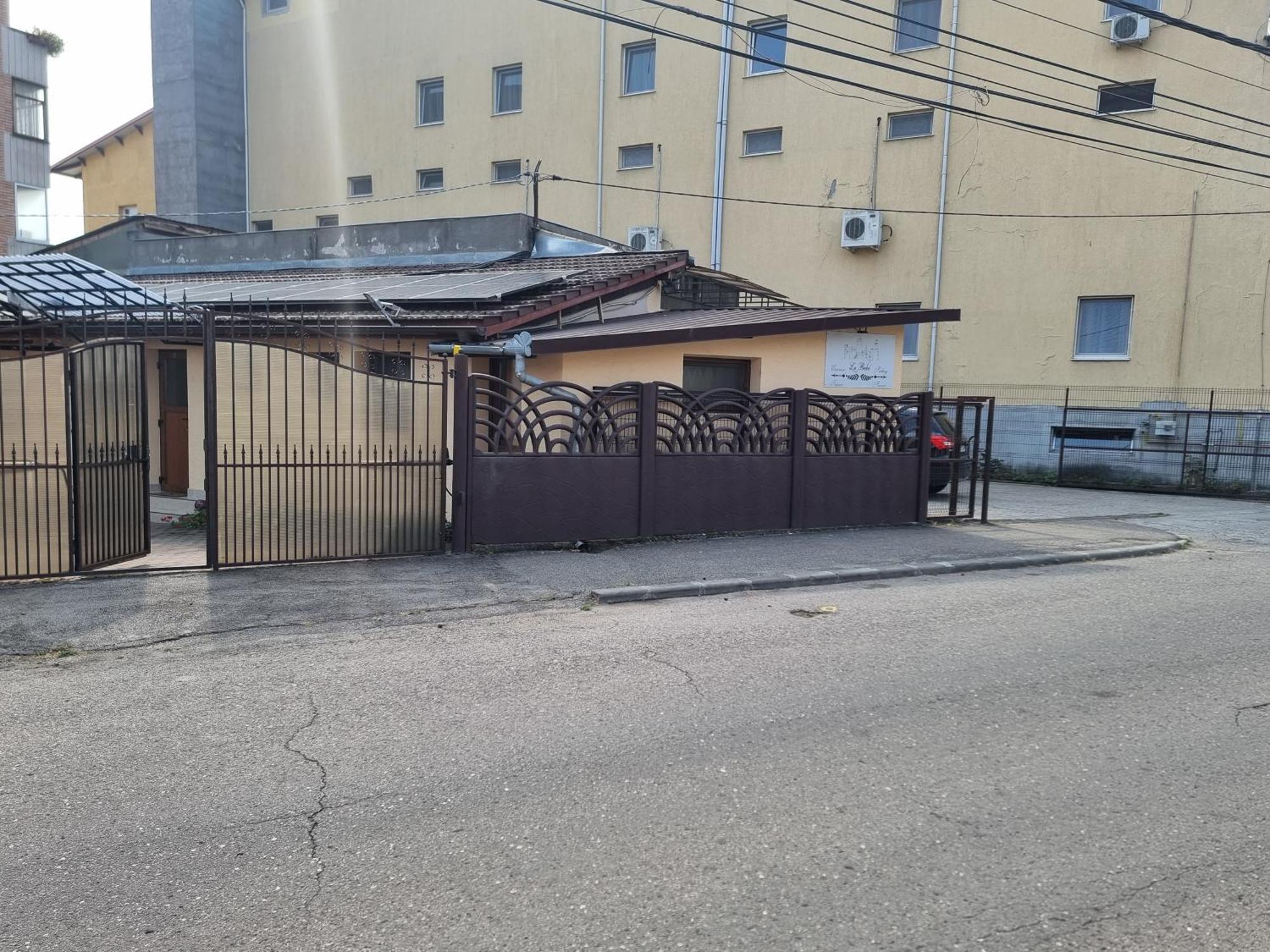 La Bebe 3 Appartement Hunedoara Buitenkant foto